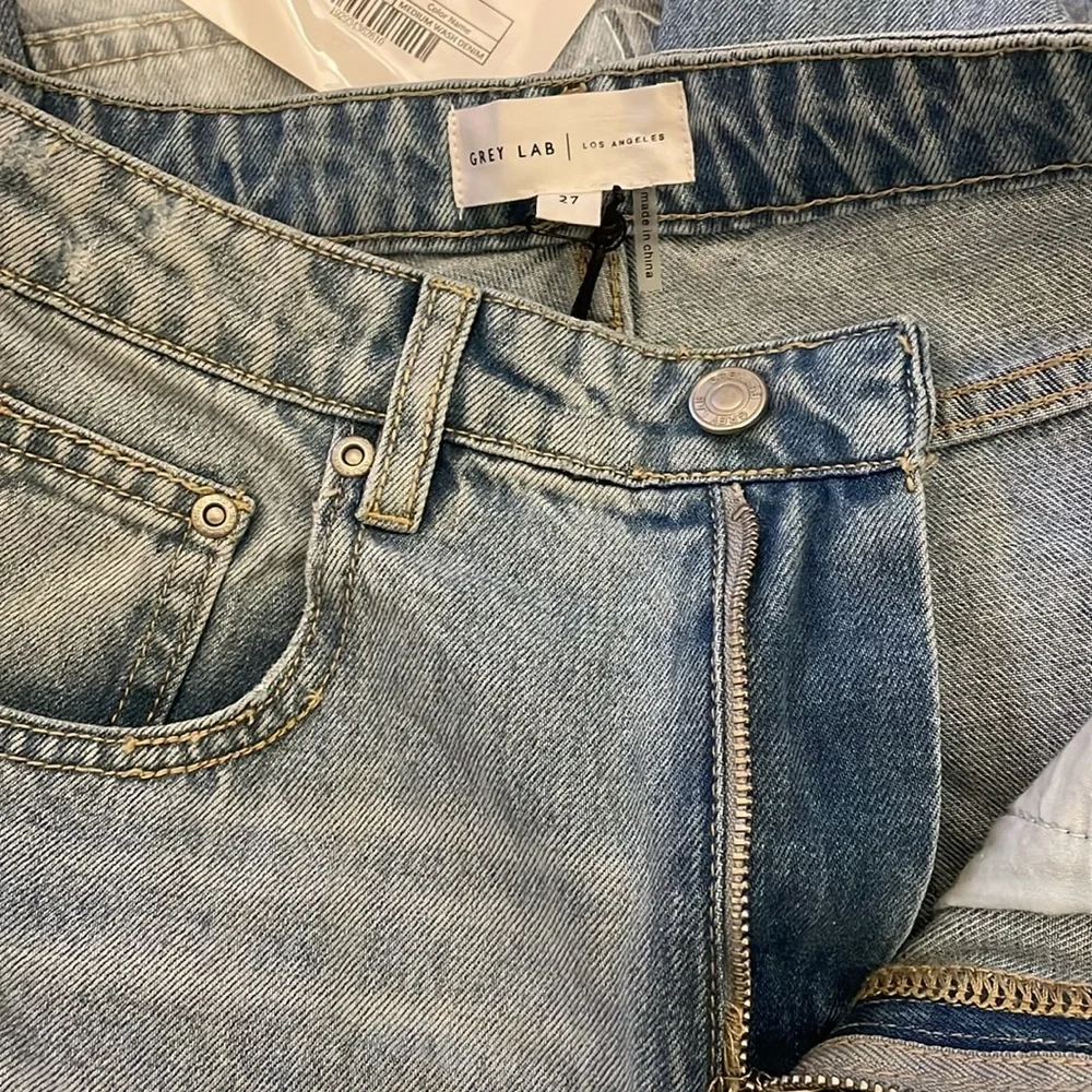 NWT Grey Lab High Waist Wide Leg denim - size 28 Nordstrom